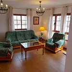 Casa Ana Perez فيلة *